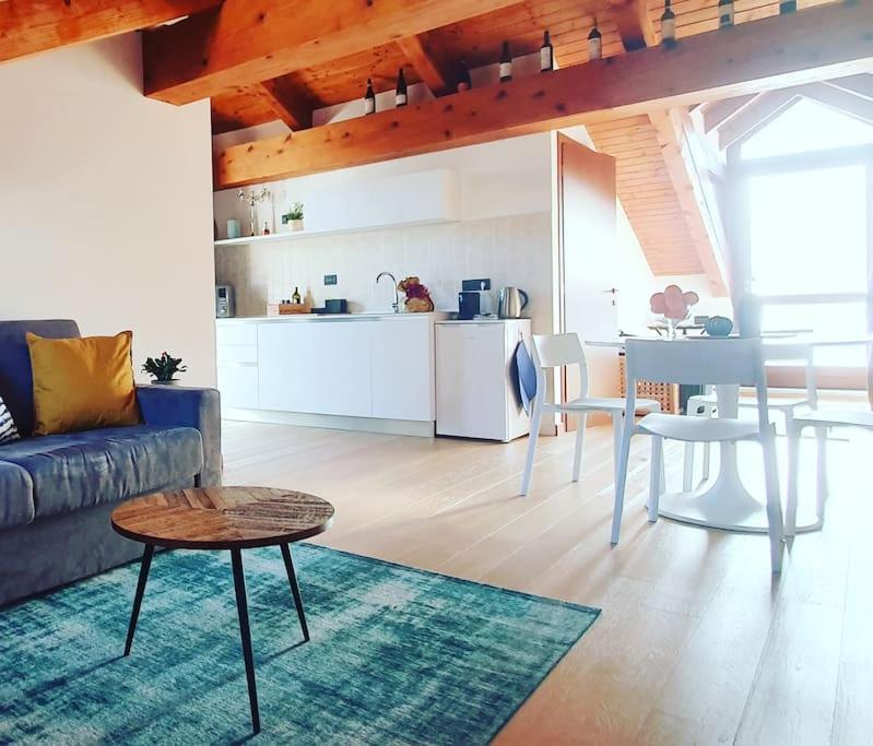 Charming 2.5Room Flat In Center Of Monforte dʼAlba Dış mekan fotoğraf