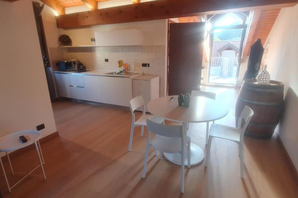 Charming 2.5Room Flat In Center Of Monforte dʼAlba Dış mekan fotoğraf