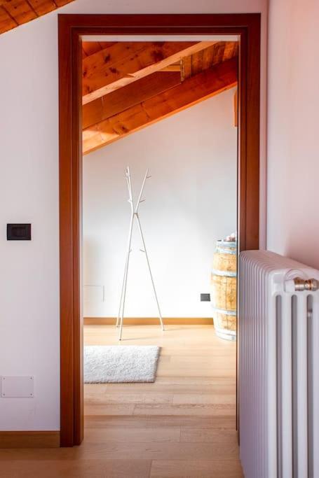 Charming 2.5Room Flat In Center Of Monforte dʼAlba Dış mekan fotoğraf