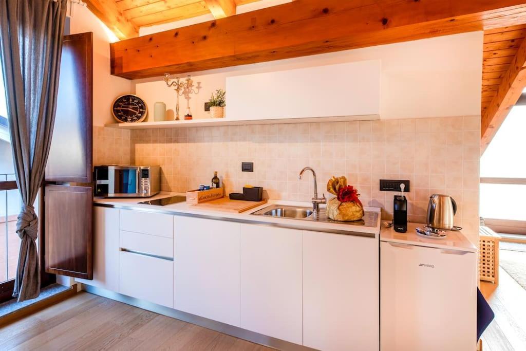 Charming 2.5Room Flat In Center Of Monforte dʼAlba Dış mekan fotoğraf