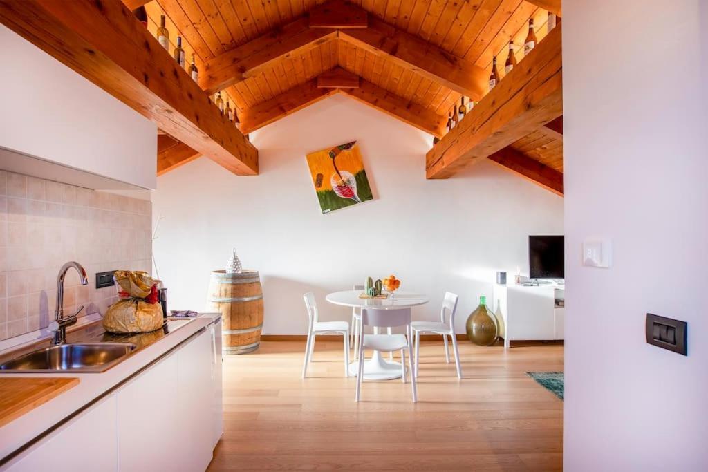 Charming 2.5Room Flat In Center Of Monforte dʼAlba Dış mekan fotoğraf