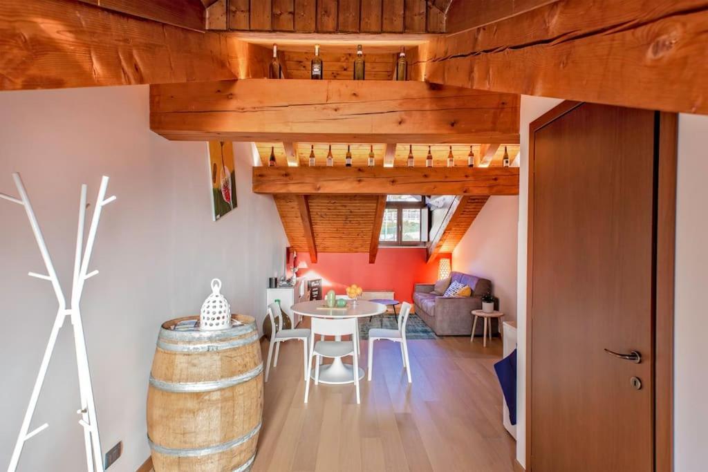 Charming 2.5Room Flat In Center Of Monforte dʼAlba Dış mekan fotoğraf