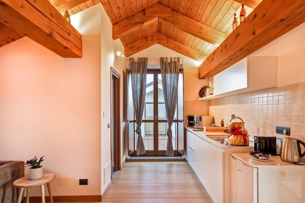 Charming 2.5Room Flat In Center Of Monforte dʼAlba Dış mekan fotoğraf